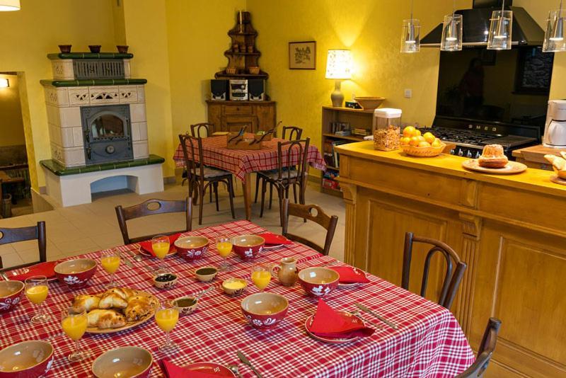 Au Gre Des Chateaux Goxwiller Bagian luar foto